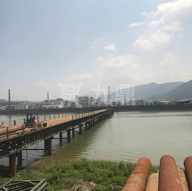 鋼便橋(qiao)